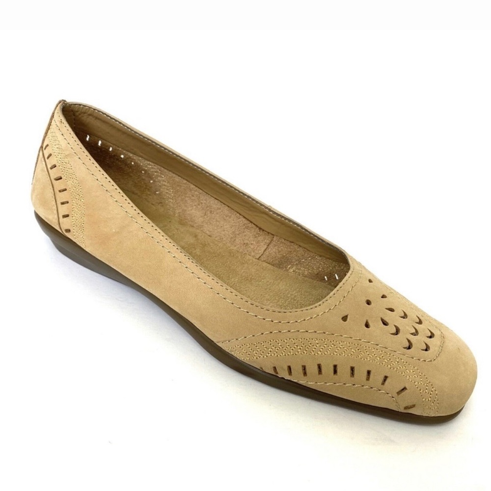 Aerosoles  Light Tan Boi Oh Boi Loafer, size 7 * NEW IN BOX *